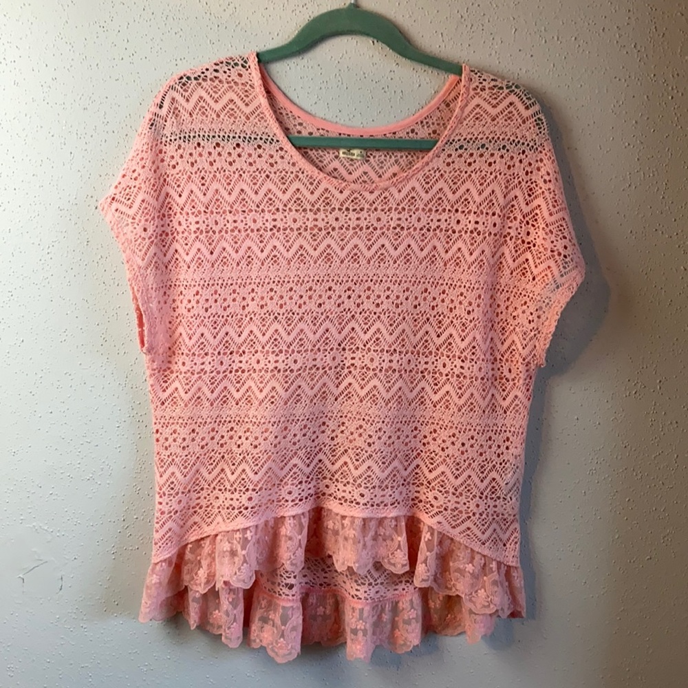 Hollister Knit Style cover over shirt with lace trim Sz M